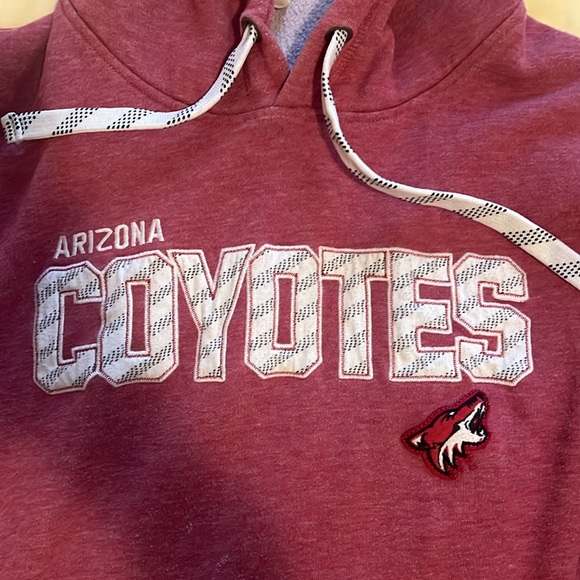 Arizona Coyotes Sweatshirt - Picture 1 of 3